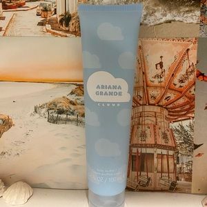 ARIANA GRANDE CLOUD PERFUMED BODY SOUFFLÉ